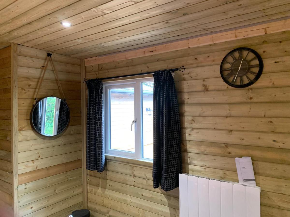 Bedrock Lodge Винтербоуне Экстерьер фото